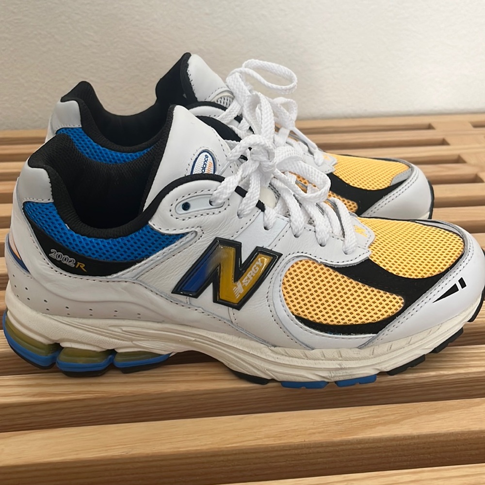 New Balance 2002R Vibrant Apricot